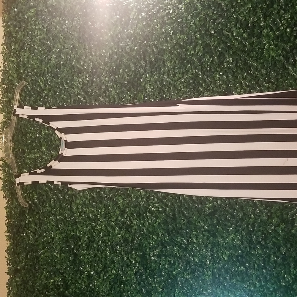 Black &White Stripes Dress with split